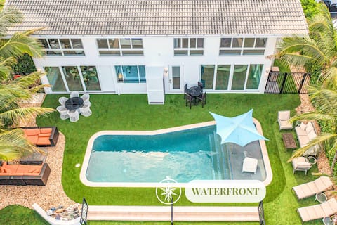 Retreat by Beach | Waterfront | Lago Key