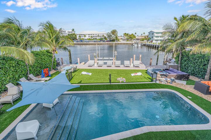 Suite by Beach | Waterfront | Lago Key One gallery image 2