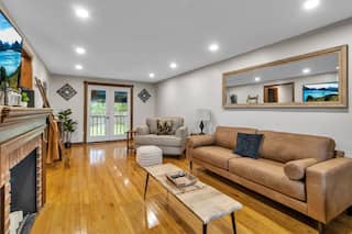 Bills Home, Walk to Stadium, 4 Bed, photo 3 of 41