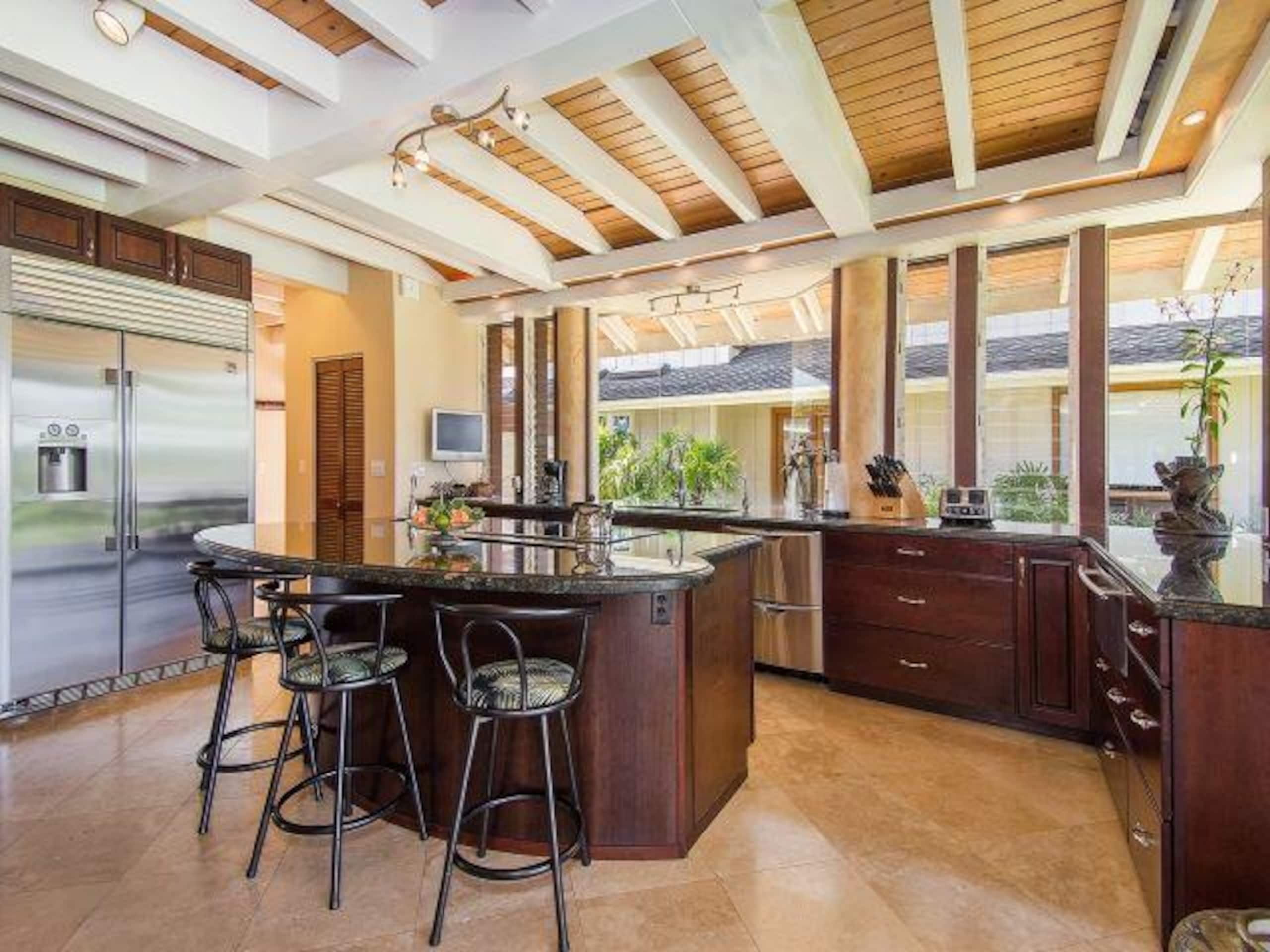 Home in Princeville · ★4.67 · 4 bedrooms · 4 beds · 3.5 baths - Image 12