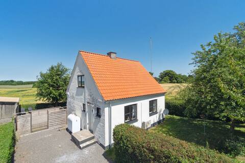 Lovely holiday home in idyllic surroundings