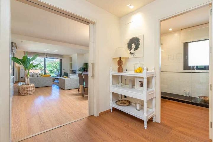 Preciosa villa en la Costa Brava gallery image 4