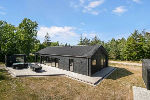Newly built summer house full of luxury