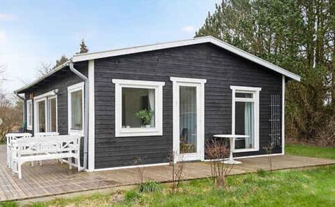 Beautiful holiday home on an undisturbed plot