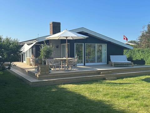 North Funen summer idyll by the water