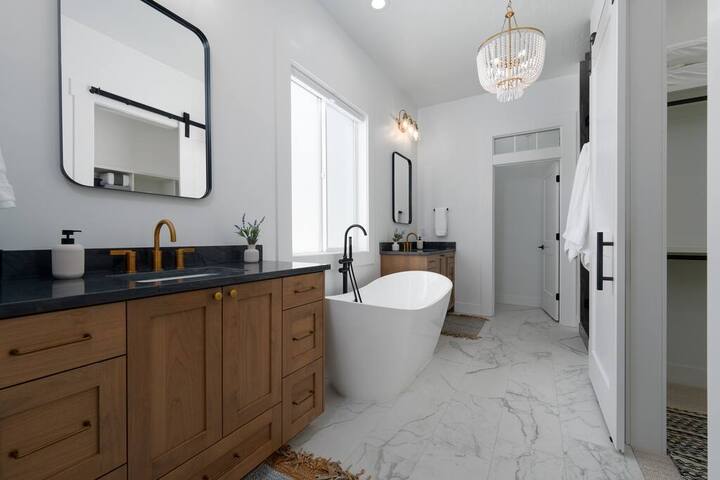 Jask Rentals managed Airbnb listing 1