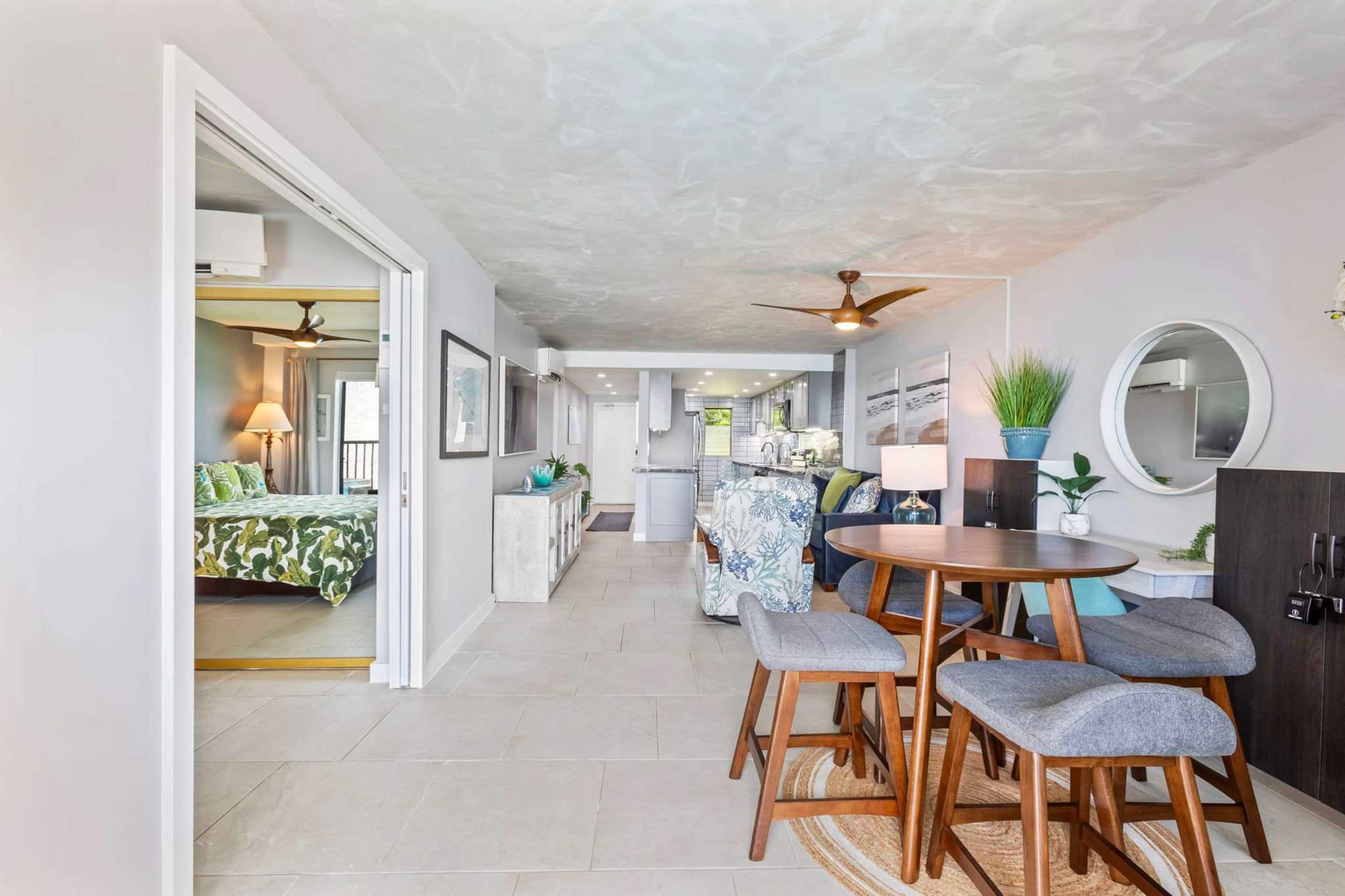 Condo in Wailuku · ★4.88 · 2 bedrooms · 4 beds · 2 private baths - Image 24