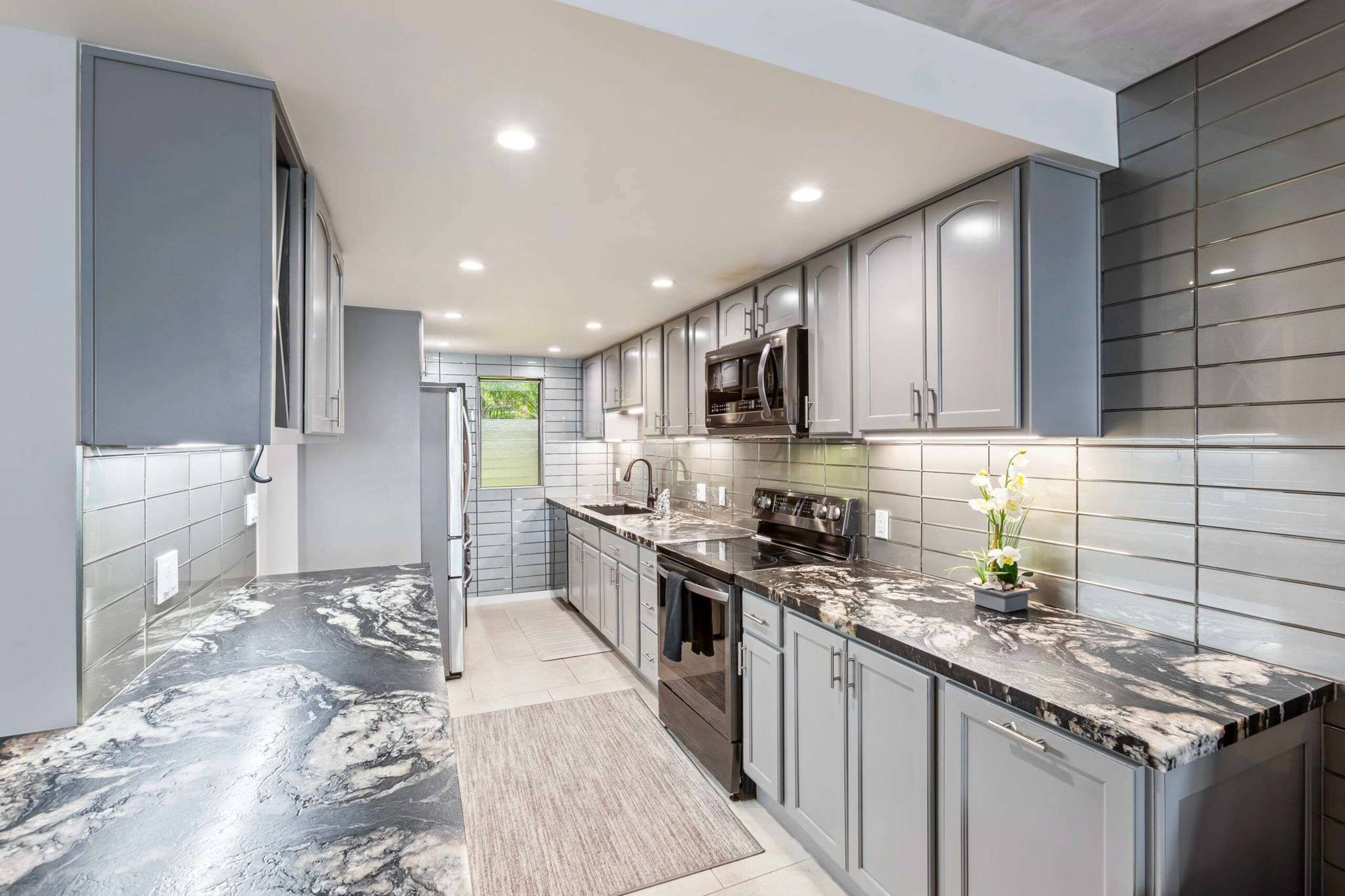 Condo in Wailuku · ★4.88 · 2 bedrooms · 4 beds · 2 private baths - Image 30