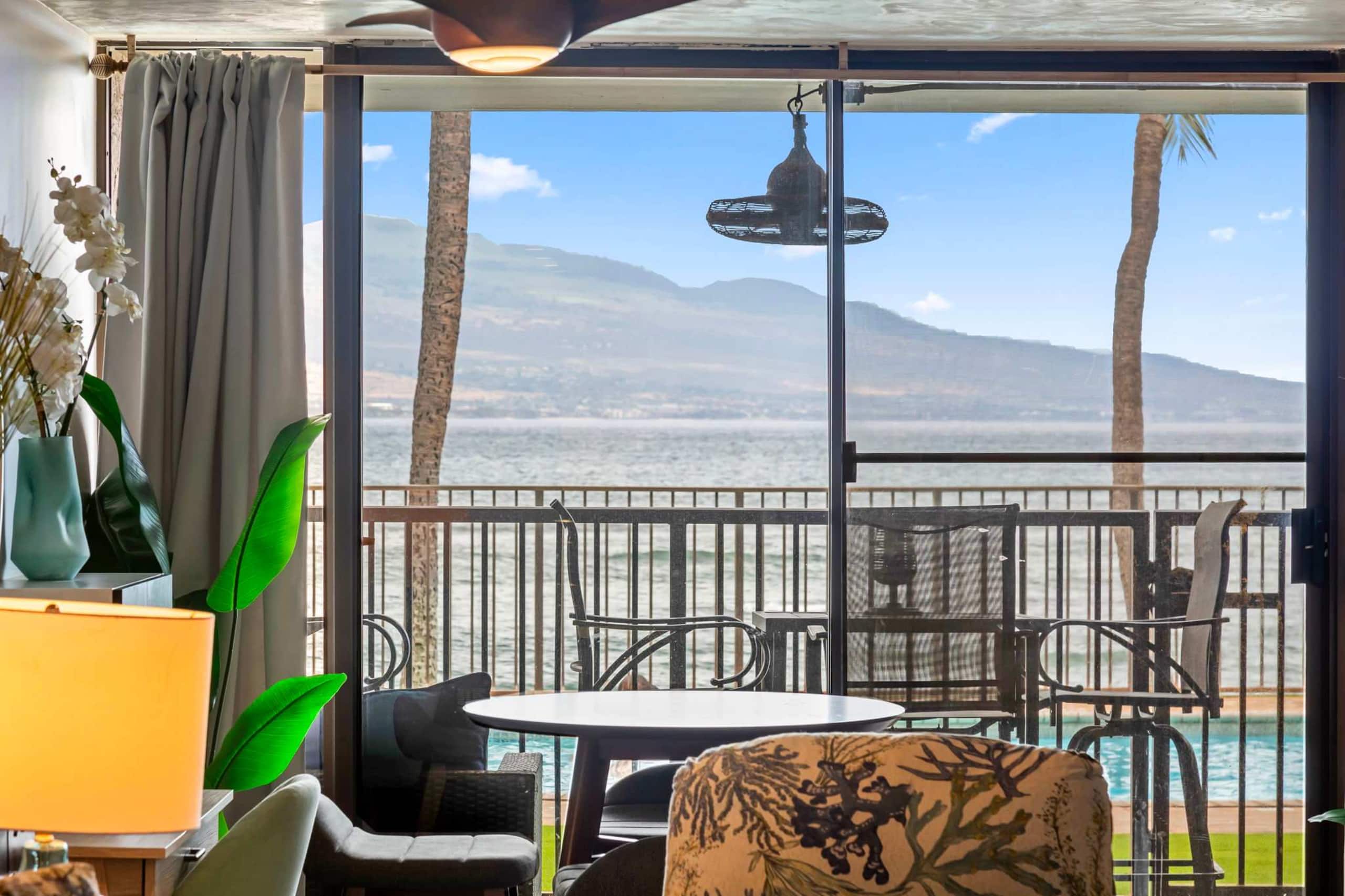 Condo in Wailuku · ★4.88 · 2 bedrooms · 4 beds · 2 private baths - Image 8