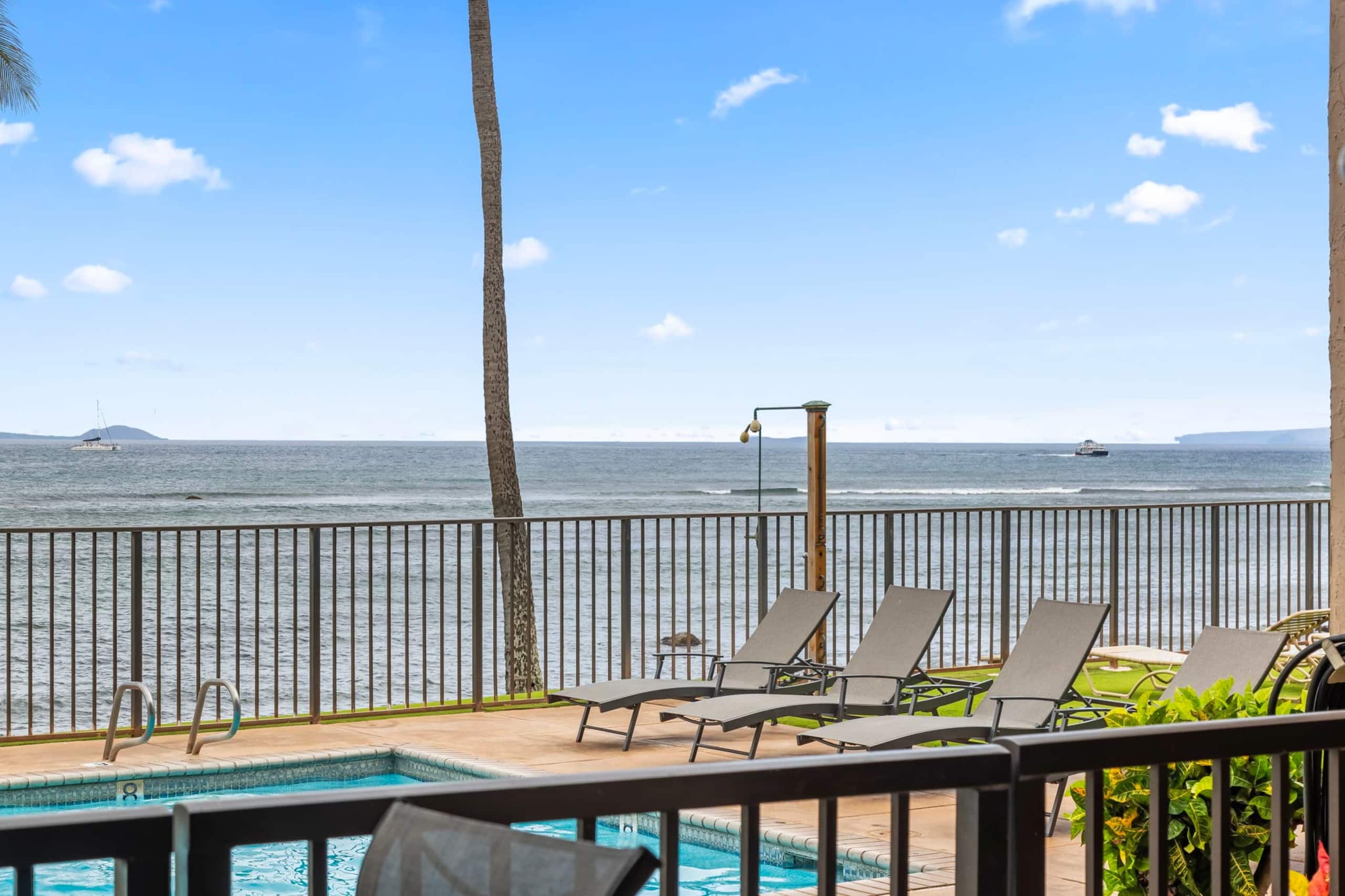 Condo in Wailuku · ★4.88 · 2 bedrooms · 4 beds · 2 private baths - Image 56