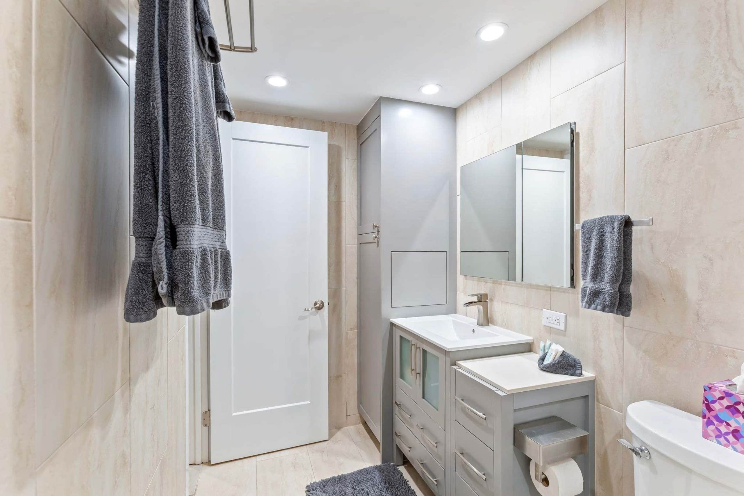 Condo in Wailuku · ★4.88 · 2 bedrooms · 4 beds · 2 private baths - Image 41