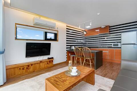 영덕 바다를 내려다 보며 힐링할 수 있는