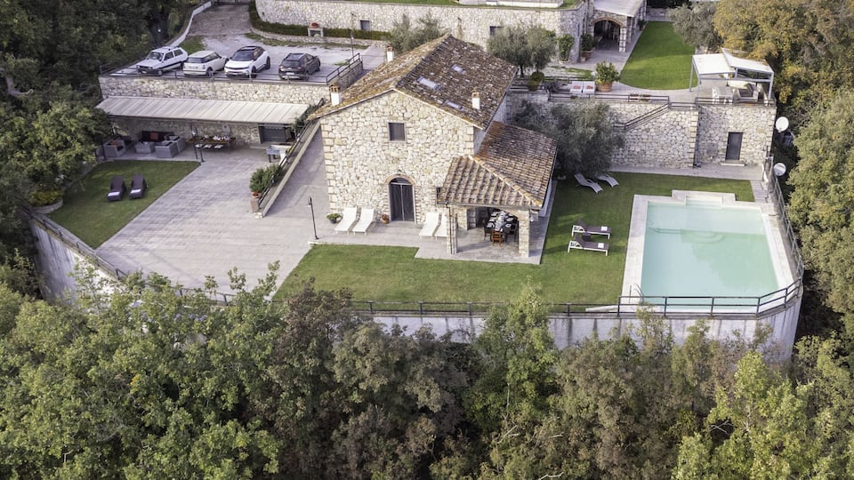 Villa Crociferi — photo 1