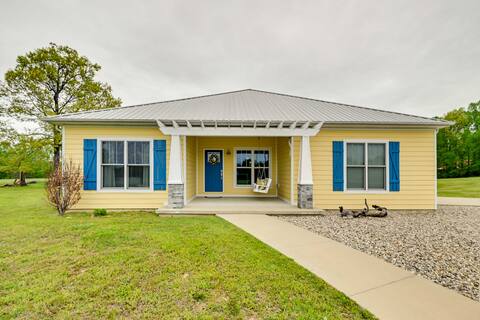 Family-Friendly Russell Springs Home w/ Game Room!