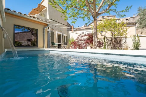 Cosy village house, secret garden, pool