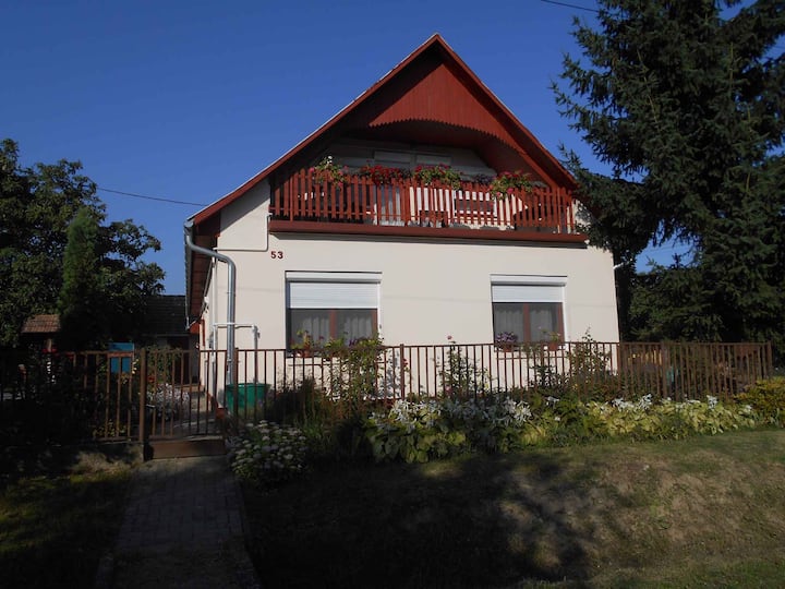 Appartement De Vacances Avec Terrasse Et Gazebo - Vonyarcvashegy