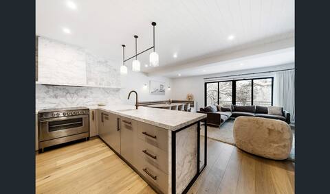 The Peak 103 - 3 Bedroom Apartment