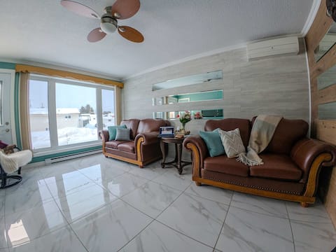 Pro apartment, private entrance, parking