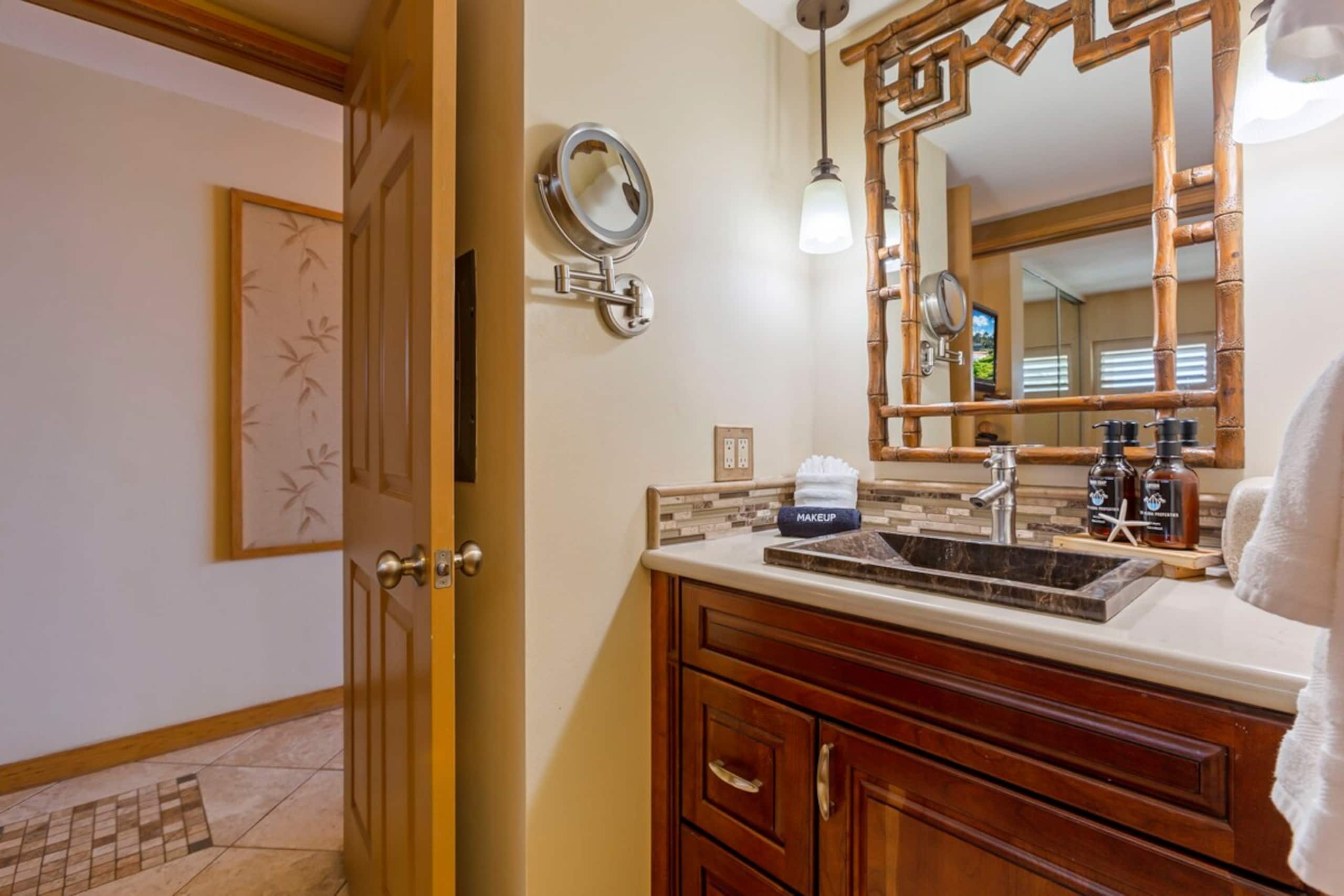 Condo in Kihei · ★4.96 · 1 bedroom · 2 beds · 1 private bath - Image 31