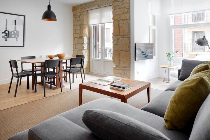 Miramon by FeelFree Rentals gallery image 3