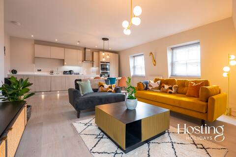 Fountain View - Vibrant 2 Bedroom With Parking
