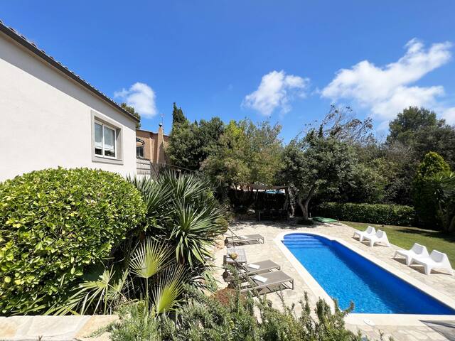 Rental house with swimming pool in Begur, Residenc gallery image 2