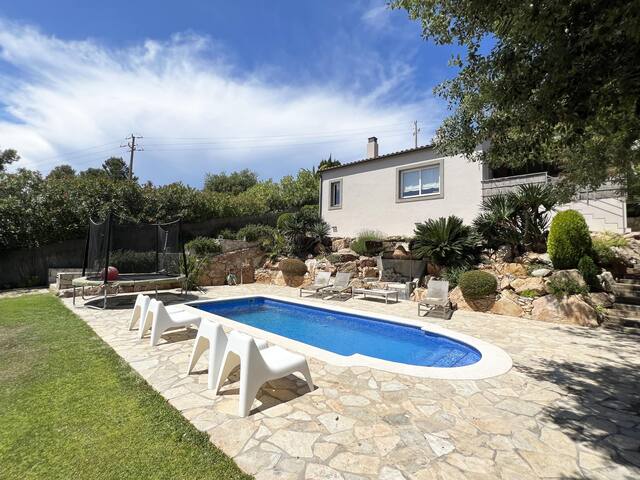 Rental house with swimming pool in Begur, Residenc gallery image 4