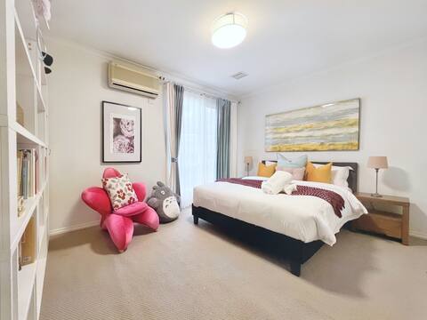 A Cozy Family House in Doncaster