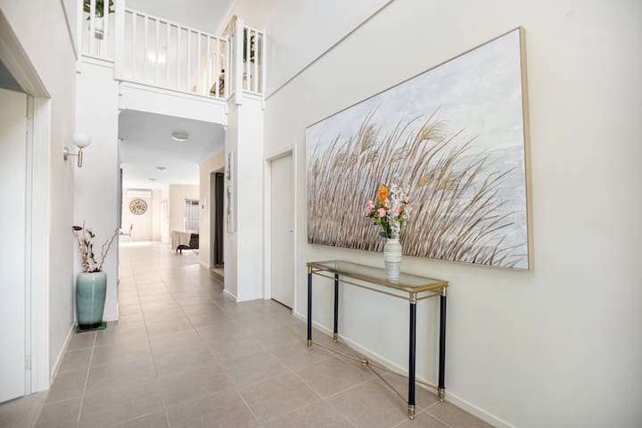 7BRM 5-bathroom Holiday Staycation Double Storey