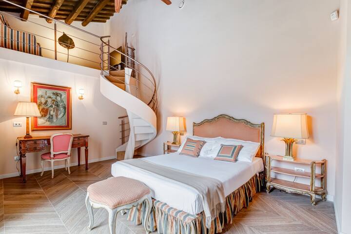 BMGA | Luxury Home with Patio in Trastevere gallery image 2