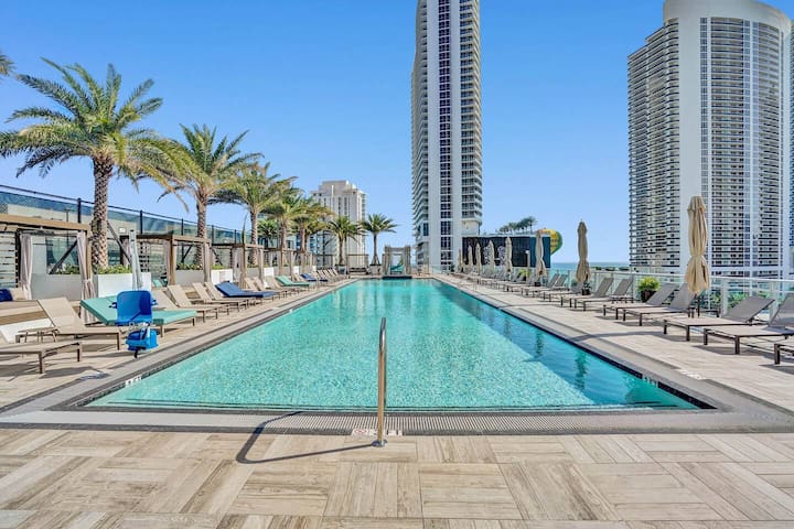 Amazing 2 bedroom apartment at Hyde House