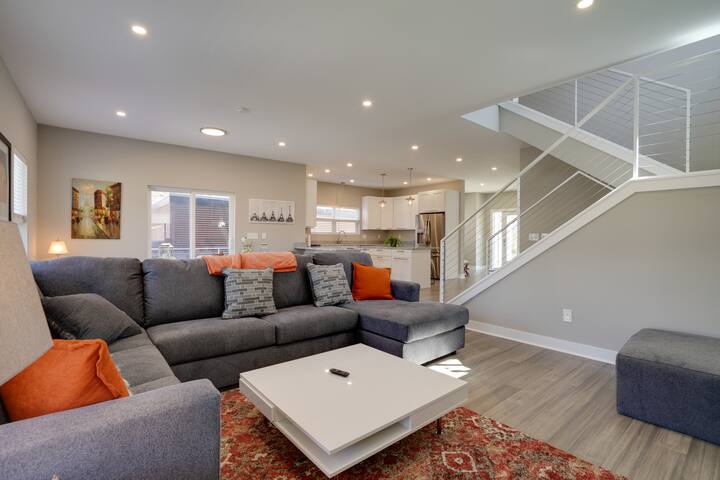 Spacious Minneapolis Vacation Rental w/ Game Room! gallery image 4