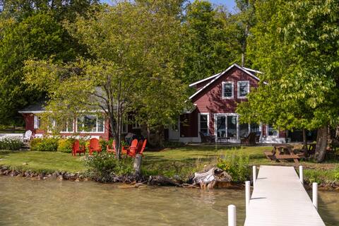 Vintage + Vogue on Little Glen Lake