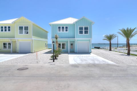 Fulton Breeze Waterfront Pool Private Hottub Walk