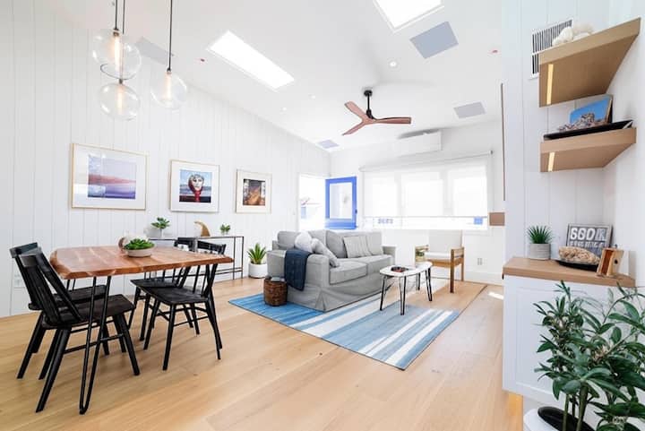 Harbor-view Rooftop | 2-min To Sand & Pier | A/c - Newport Beach, CA