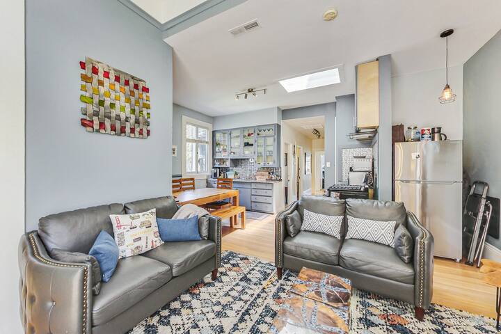 LIVE IT UP In The Castro! *4BR*W/D*Walk Score 98