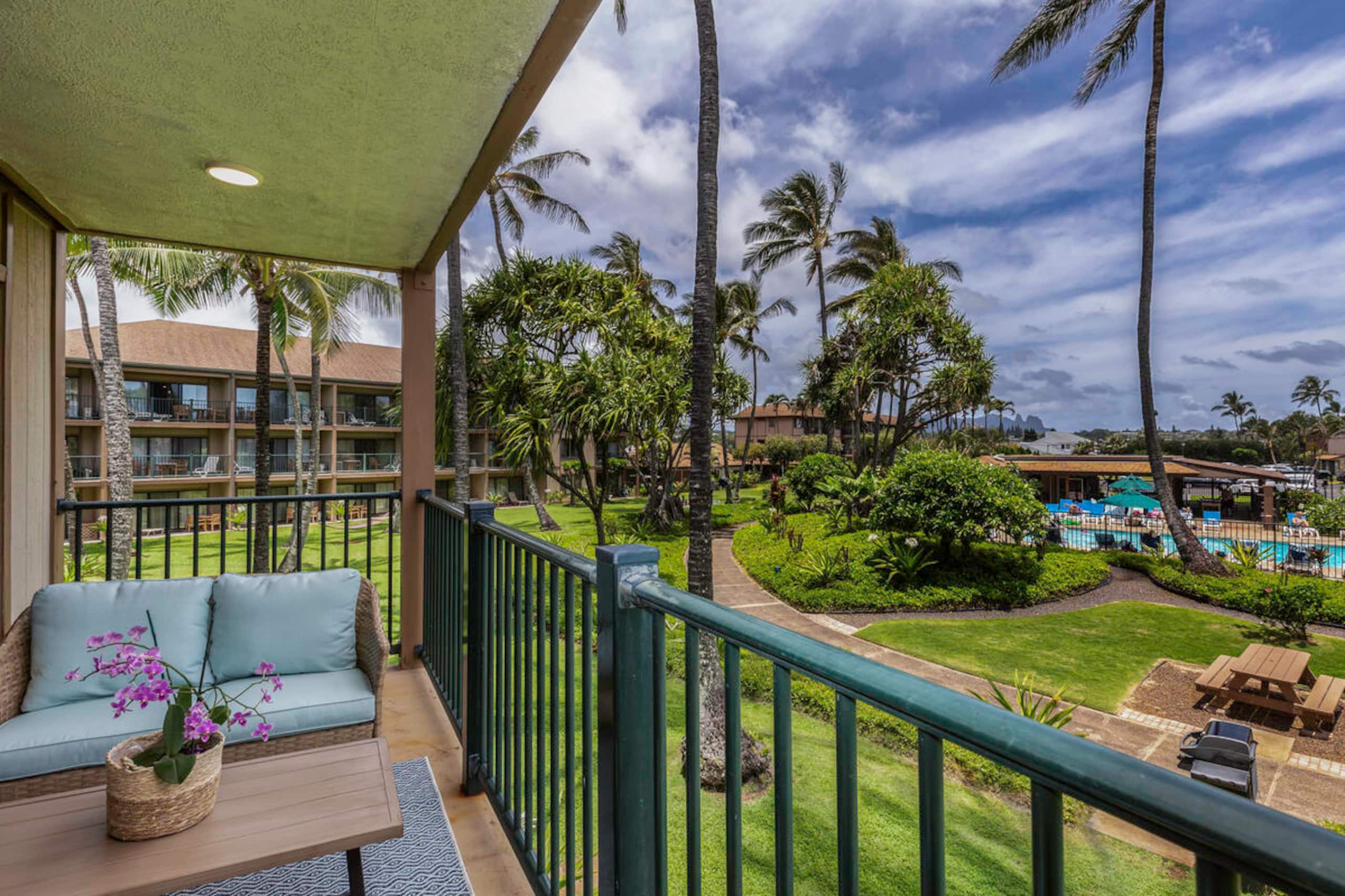 Condo in Kapaa · ★4.48 · 1 bedroom · 2 beds · 1 shared bath - Image 9