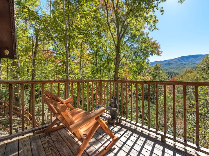 Rustic Charm | Pet Friendly, Hot Tub, Fireplaces!
