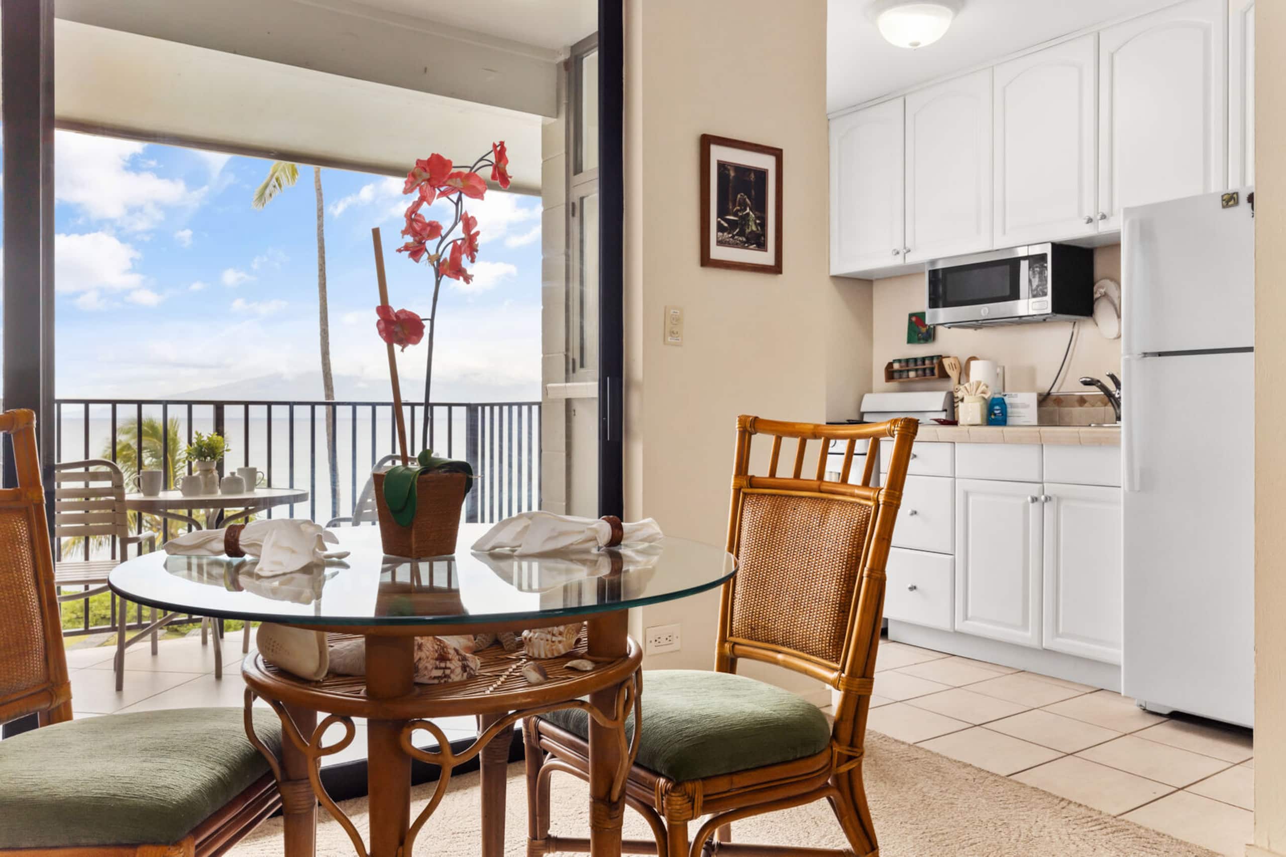 Condo in Lahaina · ★4.79 · Studio · 1 bed · 1 bath - Image 19