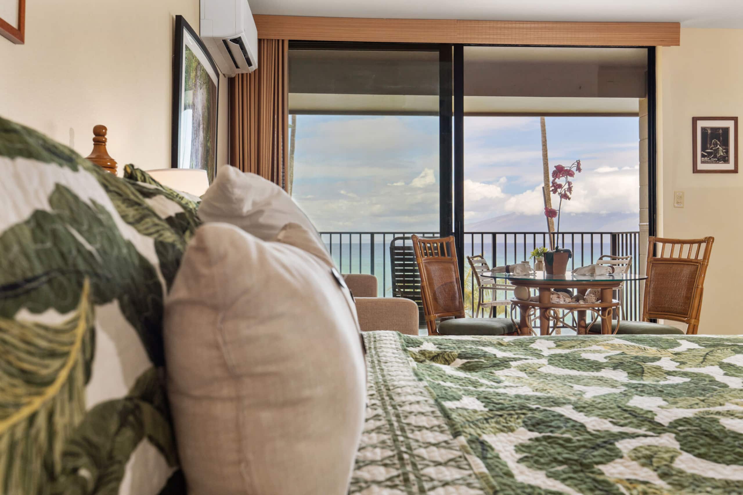 Condo in Lahaina · ★4.79 · Studio · 1 bed · 1 bath - Image 25