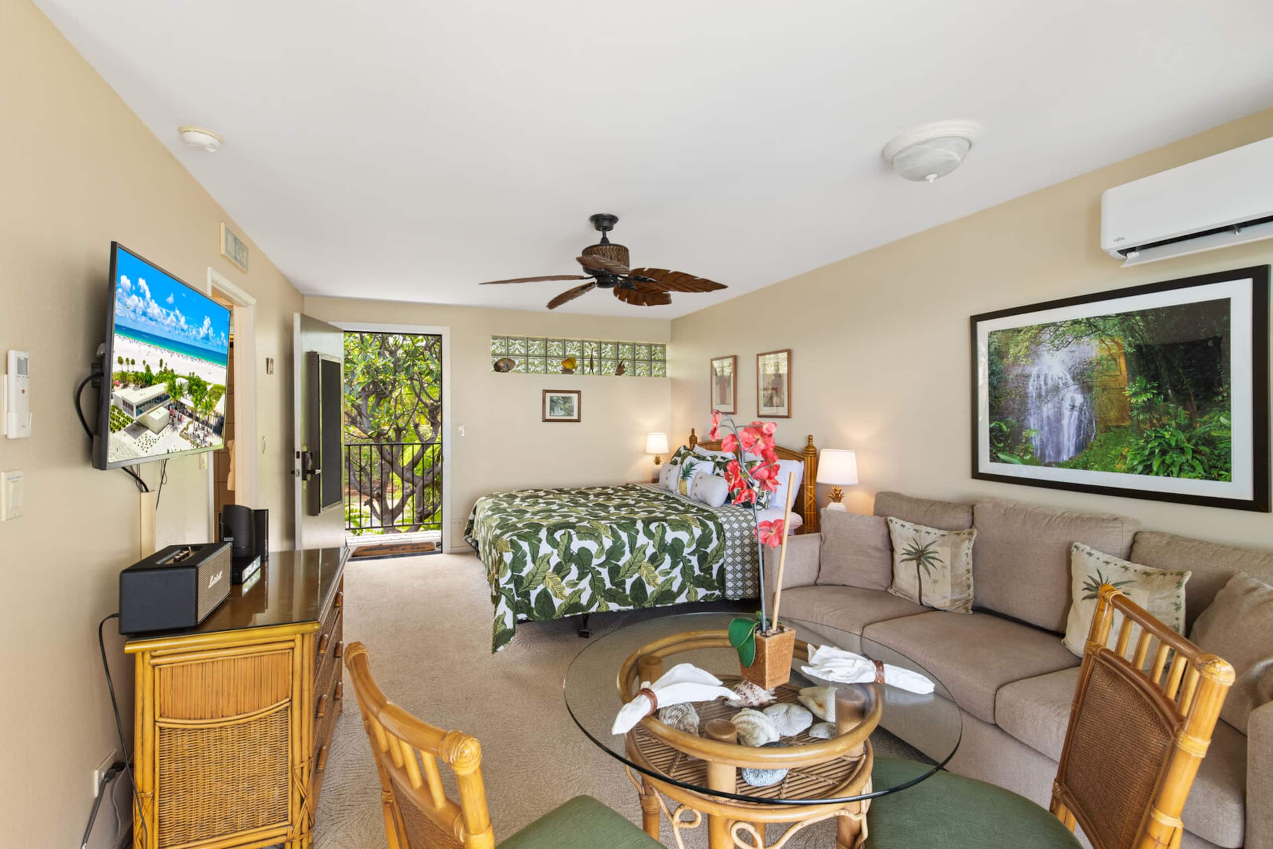 Condo in Lahaina · ★4.79 · Studio · 1 bed · 1 bath - Image 22