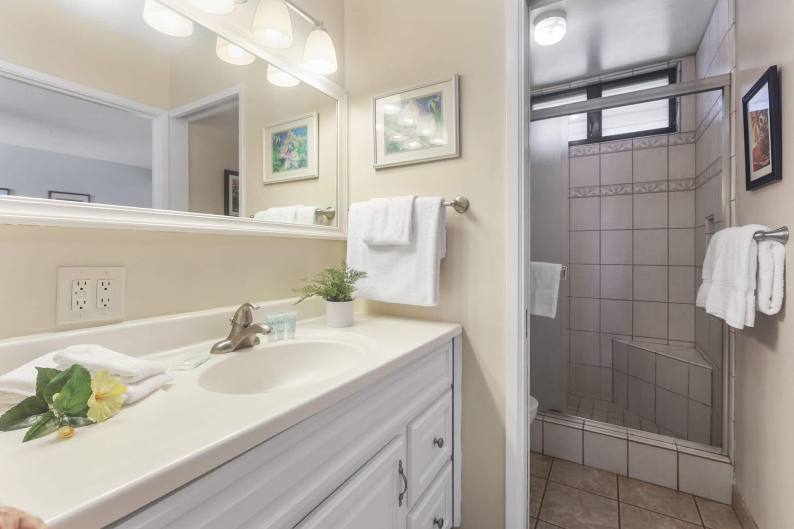 Condo in Lahaina · ★4.79 · Studio · 1 bed · 1 bath - Image 6