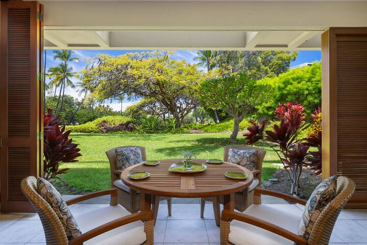 Ocean Front Condo w/ Fitness Center Access gallery image 3