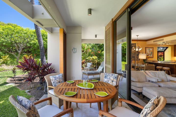 Beautiful Ocean Front Condo, Short Walk to Beach