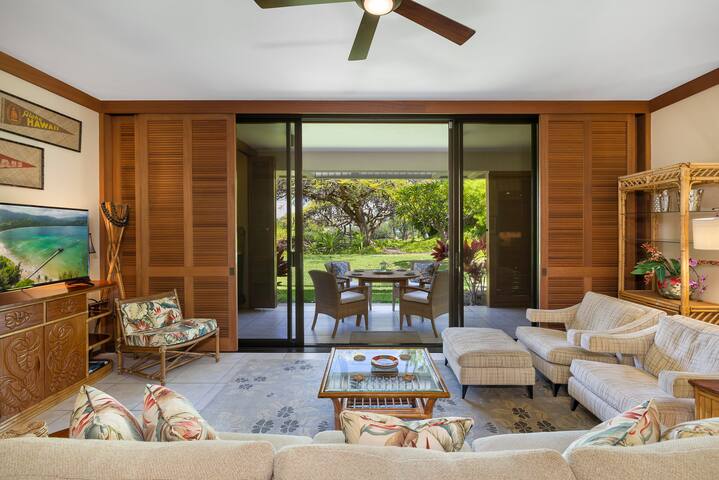 Ocean Front Condo w/ Fitness Center Access gallery image 4