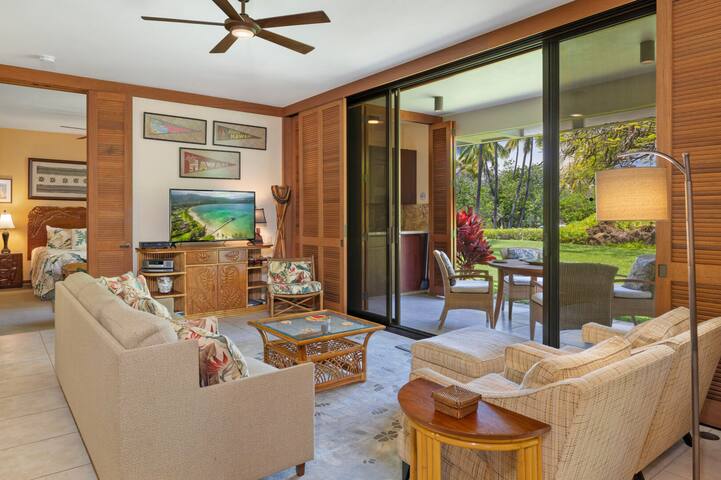 Ocean Front Condo w/ Fitness Center Access gallery image 2