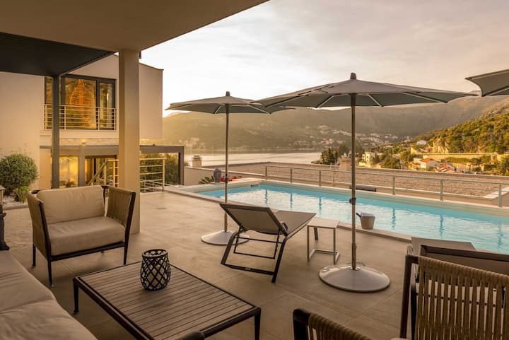 Villa Agave - Five Bedroom Villa With Pool - Dubrovnik