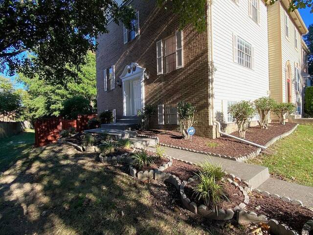 Guest favorite listing in Alexandria