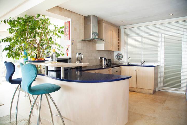 Cape Concierge- Clifton Azure gallery image 5