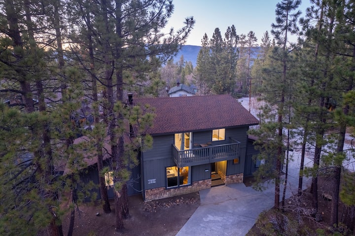 Summit House. Walk To Snow Summit. Bbq. Spa. Ac - Big Bear Lake, CA